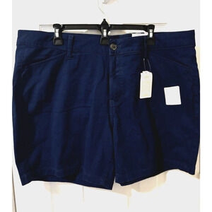 St. John's Bay Mid-Rise Stretchy Shorts, Women's Size 18, Navy Pockets